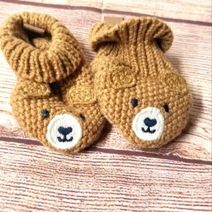 Crochet baby boy bear slippers